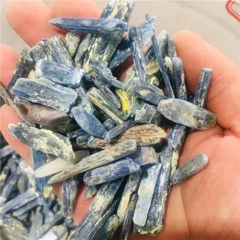 100 g naravnih kristalno modri trak vzorec
