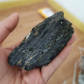 200-250 g Naravni črni turmalin kamen vzorec zdravljenja darila