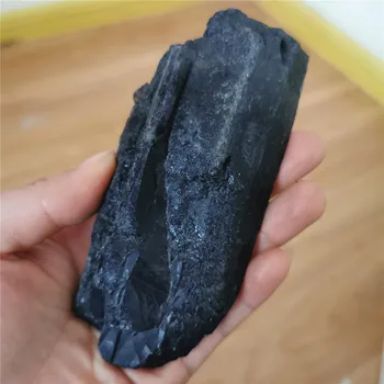 200-250 g Naravni črni turmalin kamen vzorec zdravljenja darila