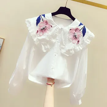 Jeseni Belo Bluzo za Ženske Novi korejski Ročno Vezenje Cvet Čipke Rob Dolg Rokav Lutka Turn-ovratnik Shirt Blusa Vrhovi