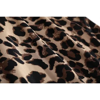 JULIJA JE PESEM Nov Modni Kos 4 Pižamo Nastavite Leopard Tiskanja Ženska Sleepwear Umetne Svile Zanko Haljo Z Prsih Pad Sleepwear