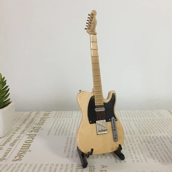Lesene Miniaturni 6-strune za Kitaro Stojalo za Glasbila, Lutke Dodatek Modni Slog 1:6 Lestvici (Bež)