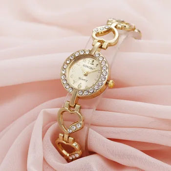 Moda ljubezen srce oblika diamanta zlitine kovinska zapestnica ure novo priljubljeno lady ženska obleka majhne izbiranje quartz zapestne ure