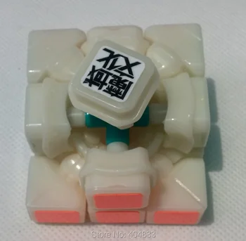 Moyu Weilong V2 5.45 cm Primarni barvni Hitrost Twist Cube puzzle Padec Ladijskega prometa